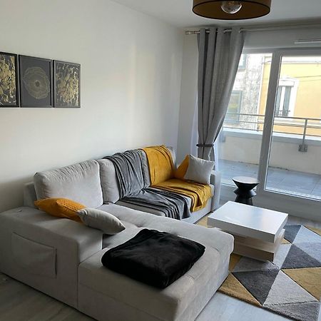 לה מאנש Appartement 24H Du Mans מראה חיצוני תמונה
